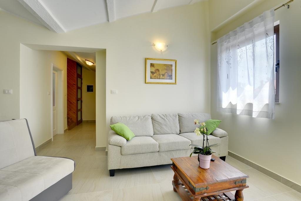 Apartment Rita 1 Ровінь Екстер'єр фото